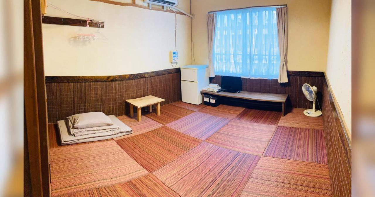 ペンションやいま日和 Hotel Ishigaki  Exterior photo