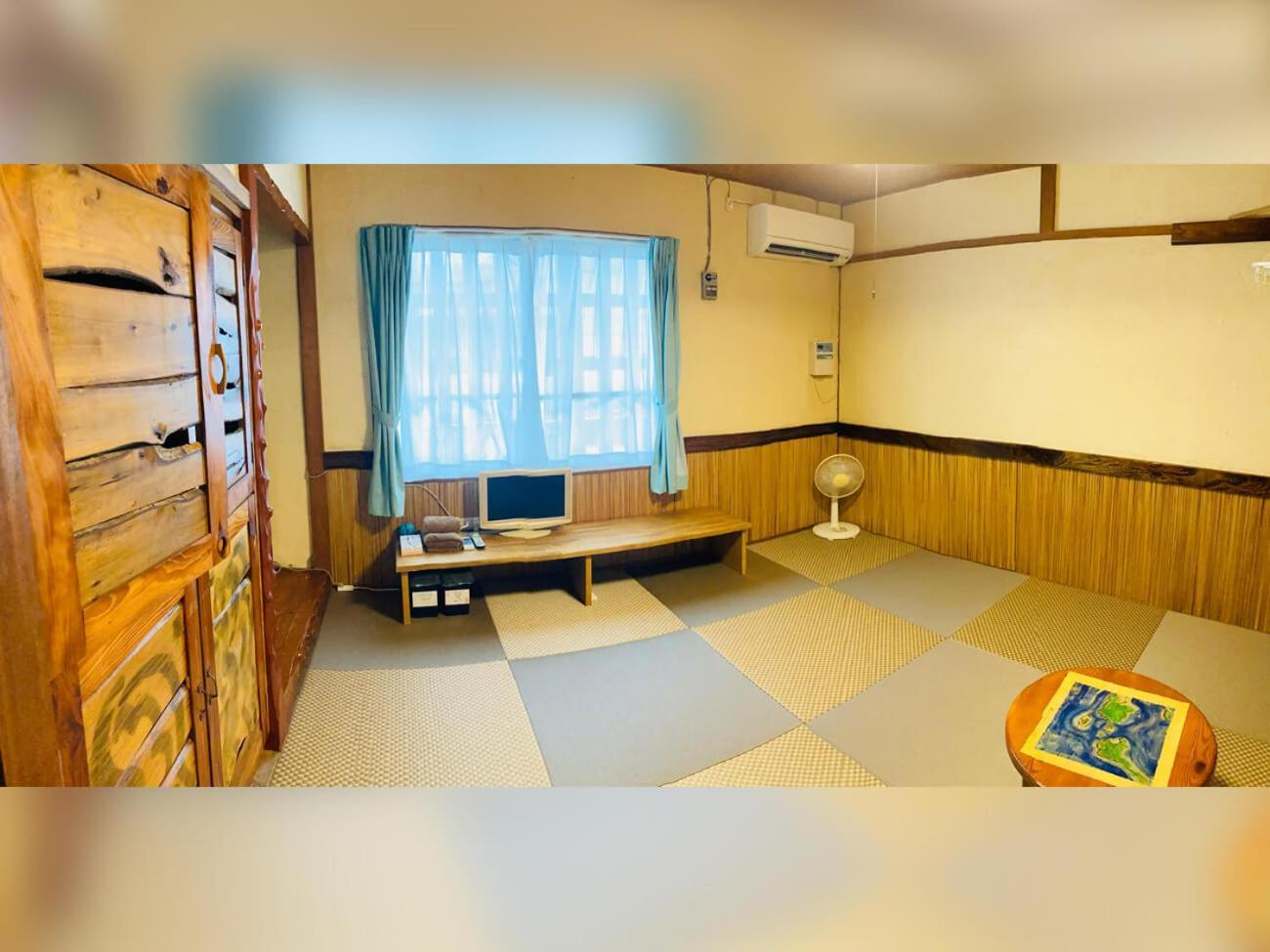 ペンションやいま日和 Hotel Ishigaki  Exterior photo
